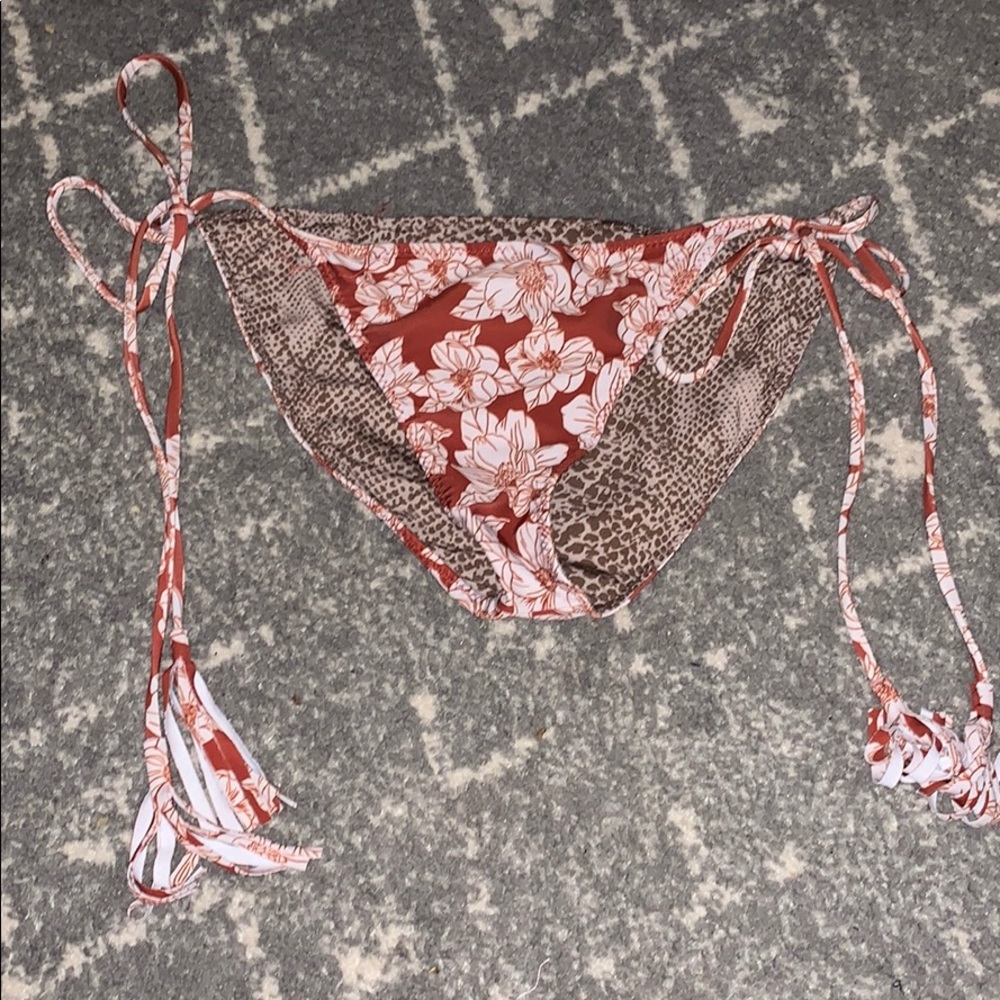 Rust magnolia L tie bottom
